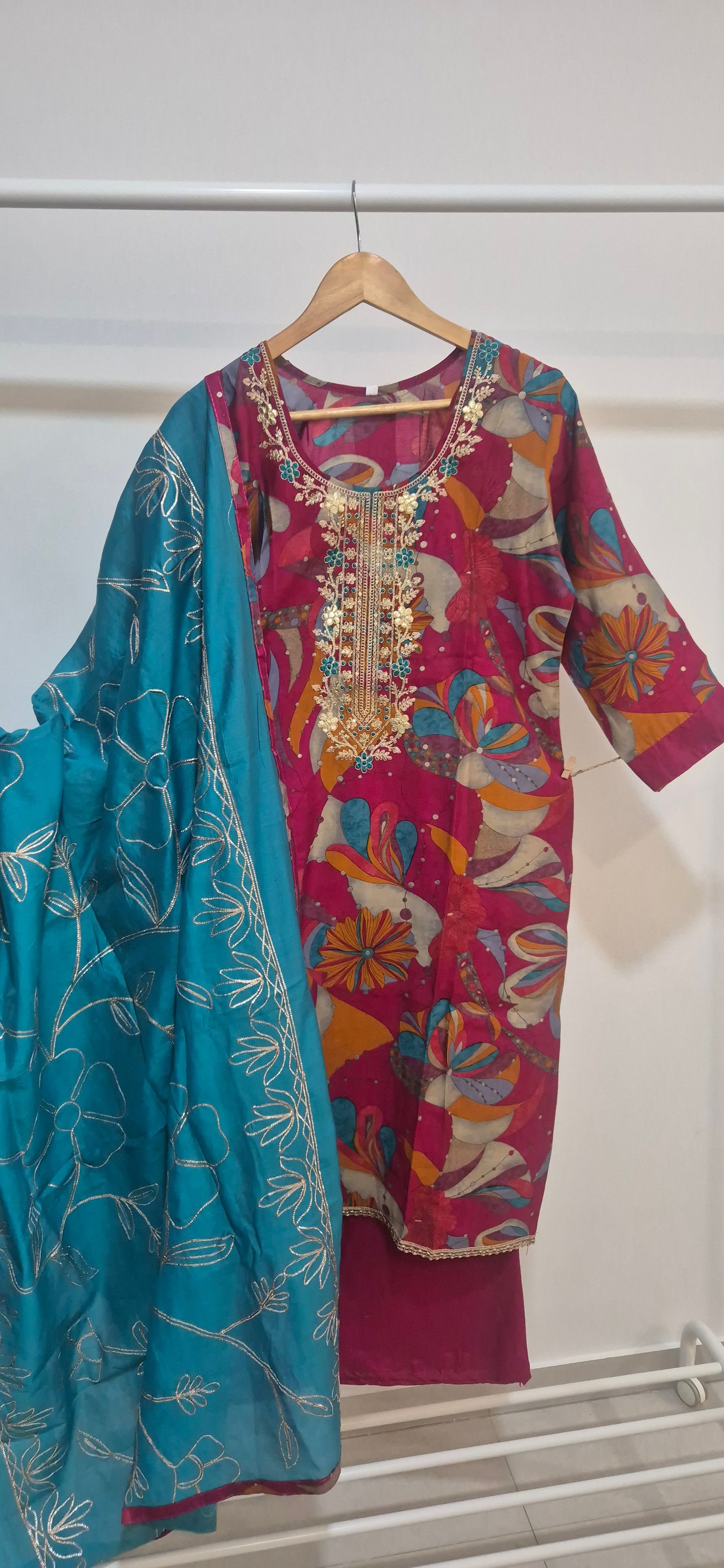 Noor – Gulabi Print Kurta Set (AZ4IER-BLUE)
