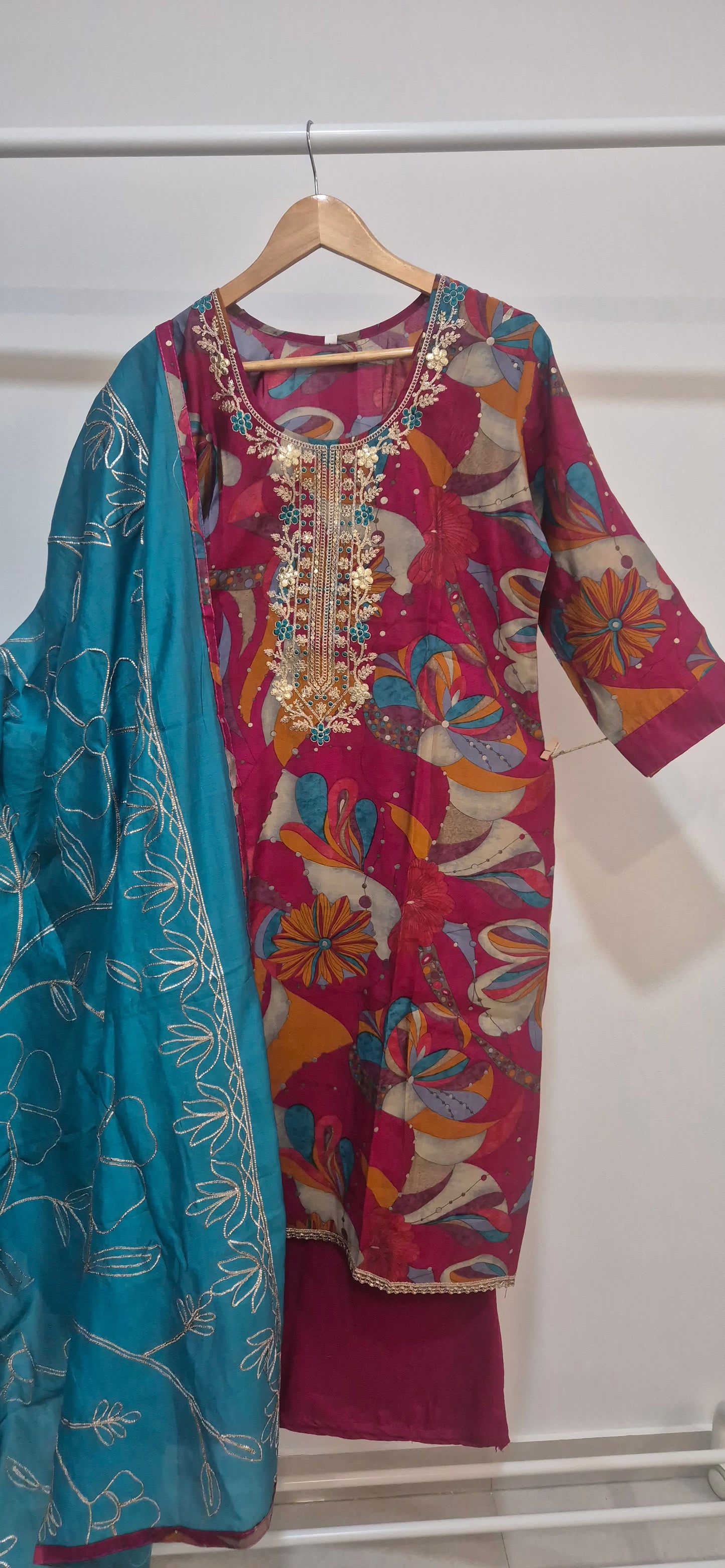 Noor – Gulabi Print Kurta Set (AZ4IER-BLUE)